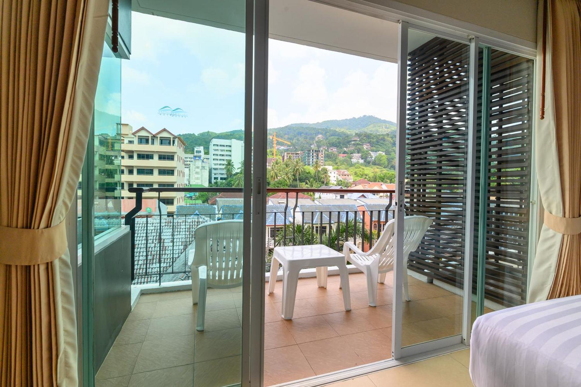 Andakira Hotel - SHA Extra Plus Patong Bagian luar foto
